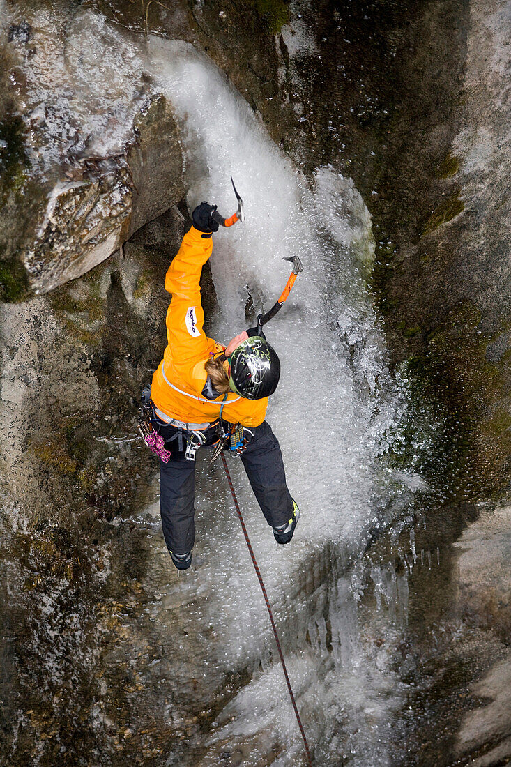 Ice climbing, sport, pick, picks, cliff, man, Sigmund Thun gorge, climb, sport, Alps, climbing technology, ice, cape run, Austria