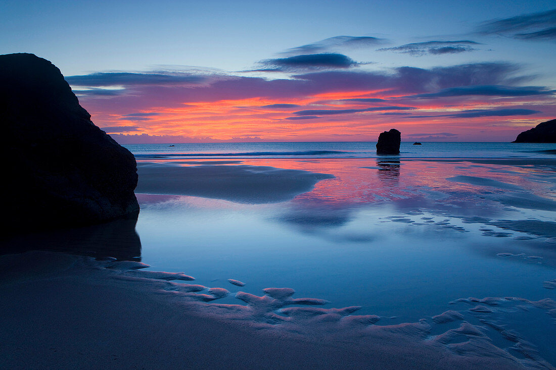 Sango Bay, Great Britain, Scotland, Europe, sea, coast, beach, seashore, rock, cliff, daybreak, mood, clouds, tides, low, ebb, tide