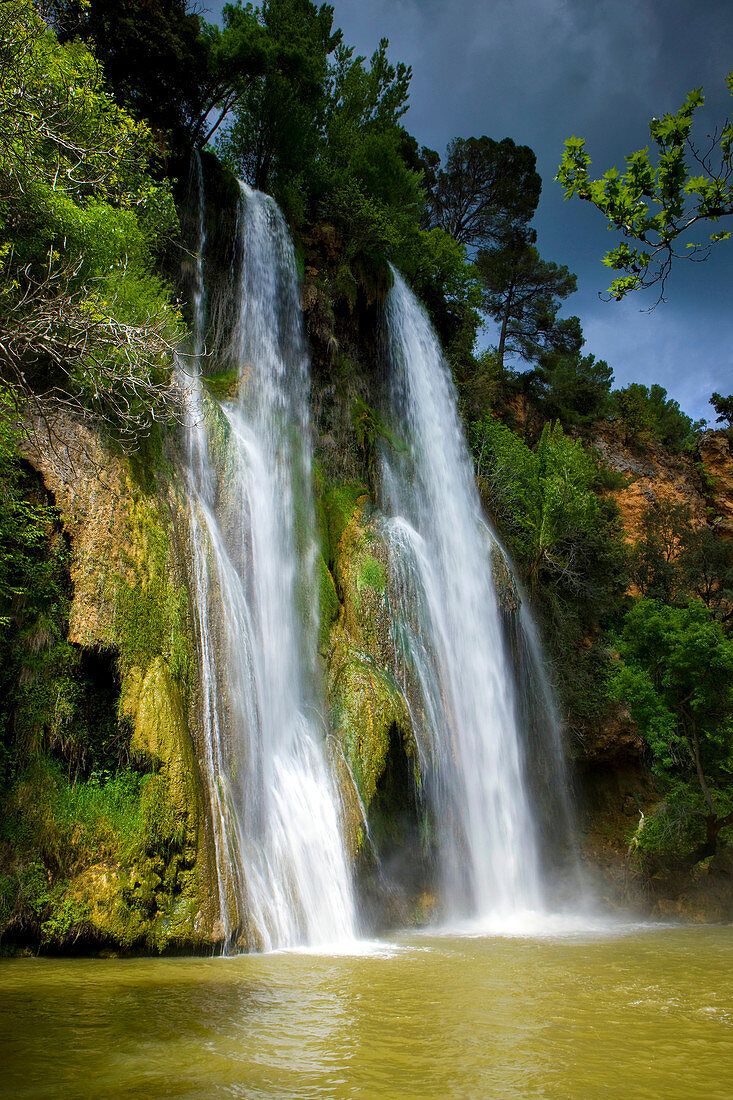 Sillans_la Cascade, France, Europe, Provence, Var, river, flow, waterfall, rock, cliff, tuff rock, clouds, trees