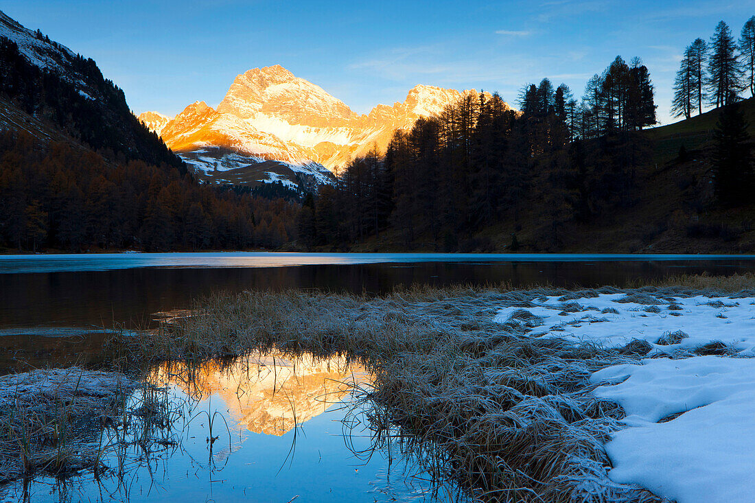 Palpuogna, lake, Switzerland, Europe, canton Graubunden, Grisons, Albula valley, mountain lake, reflection, ice, snow, autumn, m