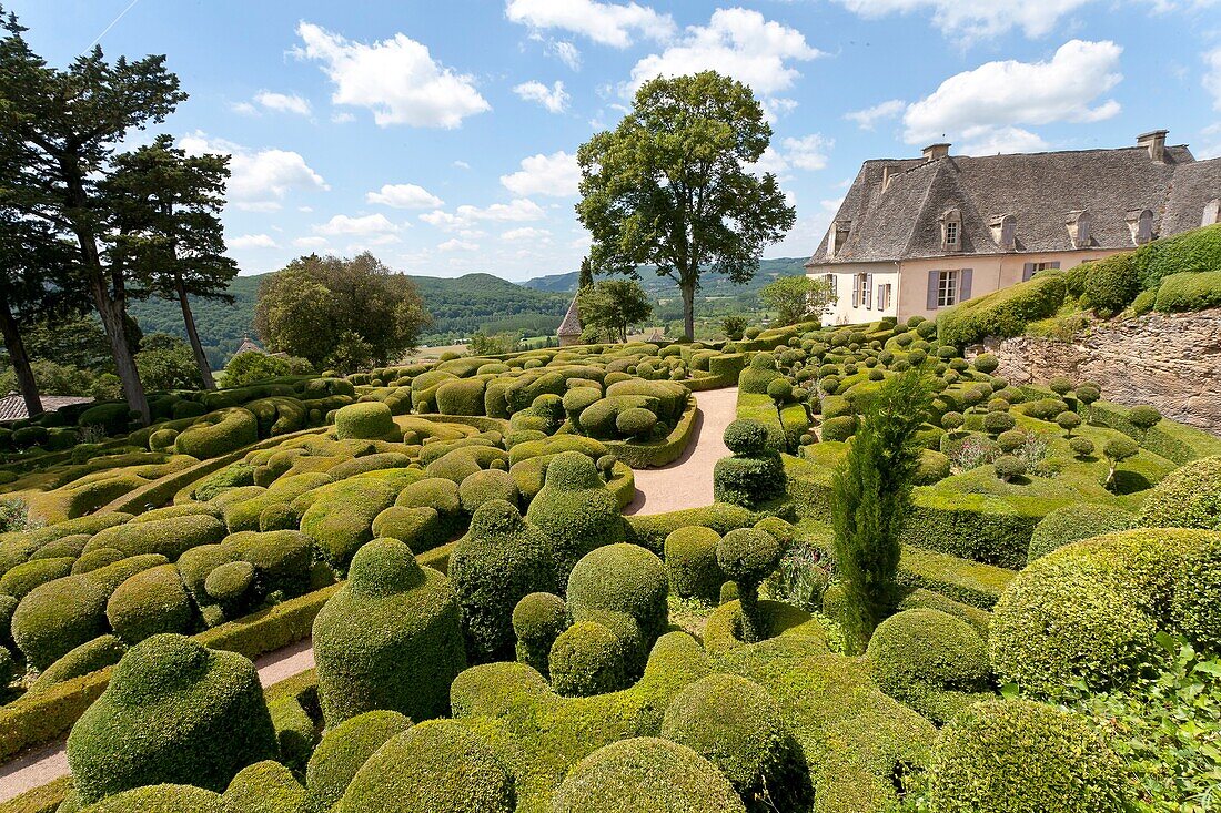 The overhanging gardens of Marqueyssac