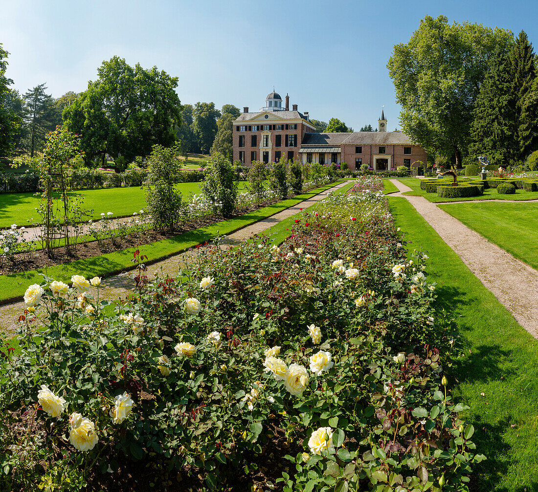Netherlands, Holland, Europe, Rozendaal bij Velp, Rosendael castle, Rosendael, garden, castle, flowers, summer, roses, garden,