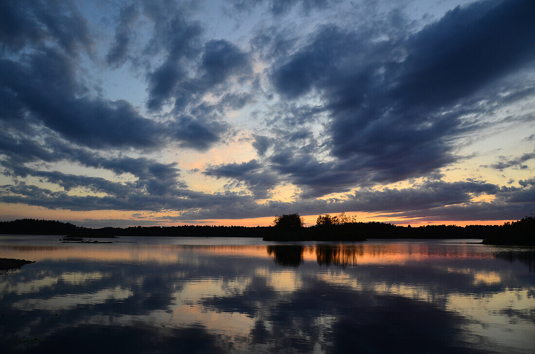 Sweden, Europe, smaland, markaryd, lake, storsjö, island, isle, summer, sundown, sunset, clouds