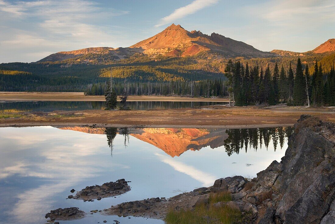 Sparks Lake and Broken Top volcano, Willamette National Forest Oregon