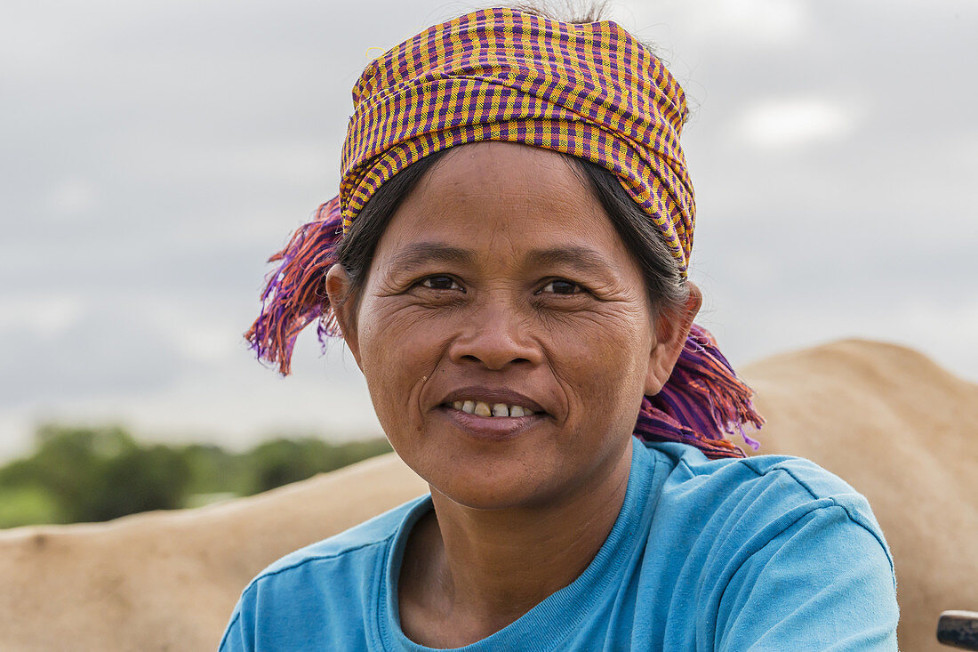 Portrait of a woman from the village of Kampong Tralach on the Tonle Sap River, Kampong Chhnang Province, Cambodia (Khmer).