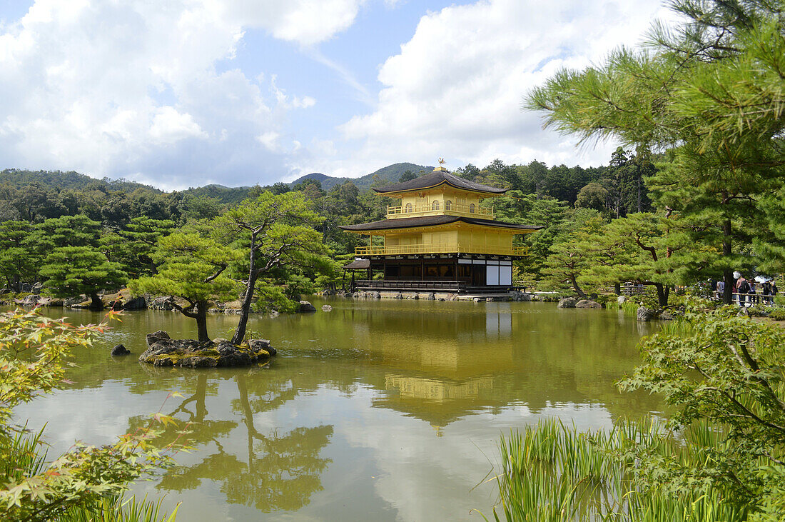 Kinkaku Ji temple, Kyoto, Japan