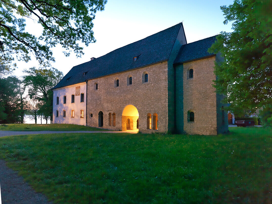 Karolingische Torhalle, Fraueninsel, Chiemsee, Bayern, Deutschland