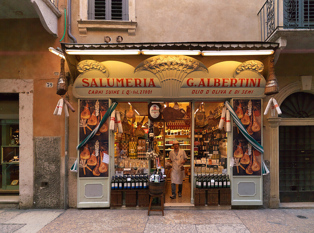 Delicatessen store, Verona, Veneto, Italy