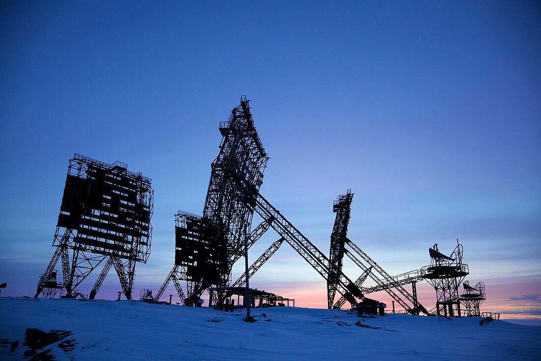 stillgelegte Radar-Abhöranlage aus dem Kalten Krieg bei Uelkal, Tschukotka (Autonomer Kreis der Tschuktschen), Sibirien, Russland