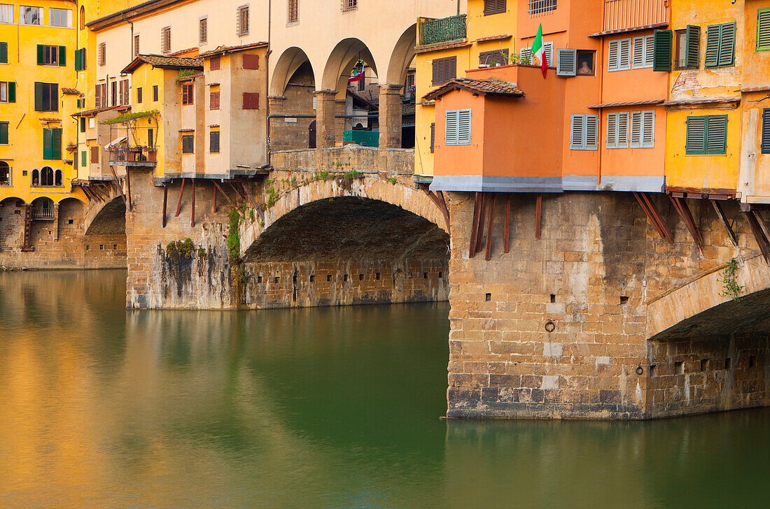 Florence, Ponte Vecchio, Italy, Europe, Tuscany, town, city, river, flow, Arno, bridge, window