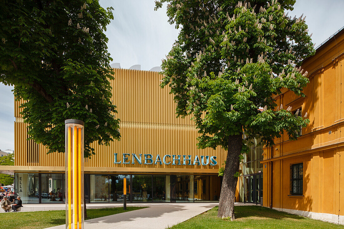 Lehnbachhaus, art Museum, extension of the existing building by architect Norman Foster and Partners, Staedtische Galerie im Lehnbachhaus, Lehnbachpalais, Munich, Upper Bavaria, Bavaria, Germany, Europe