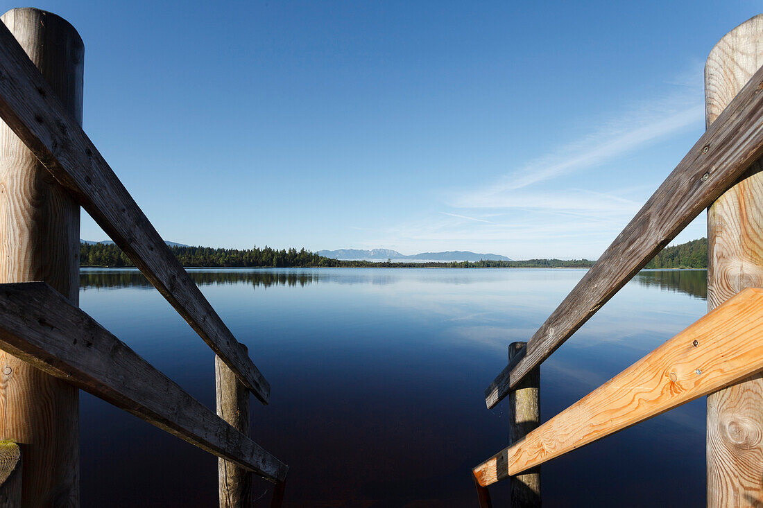 Wooden pier, bathing pier at lake Kirchsee near Sachsenkamm, moorland lake, Ellbach and Kirchseemoor nature reserve, Bavarian alpine foreland, Landkreis Bad Toelz- Wolfratshausen, Upper Bavaria, Bavaria, Germany, Europe