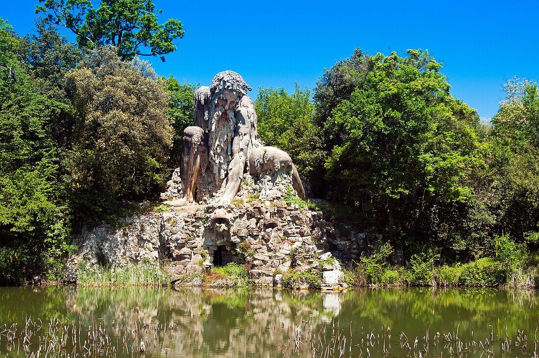 The Apennine Colossus by Giambologna, Villa di Pratolino, Vaglia, Firenze Province, Tuscany, Italy