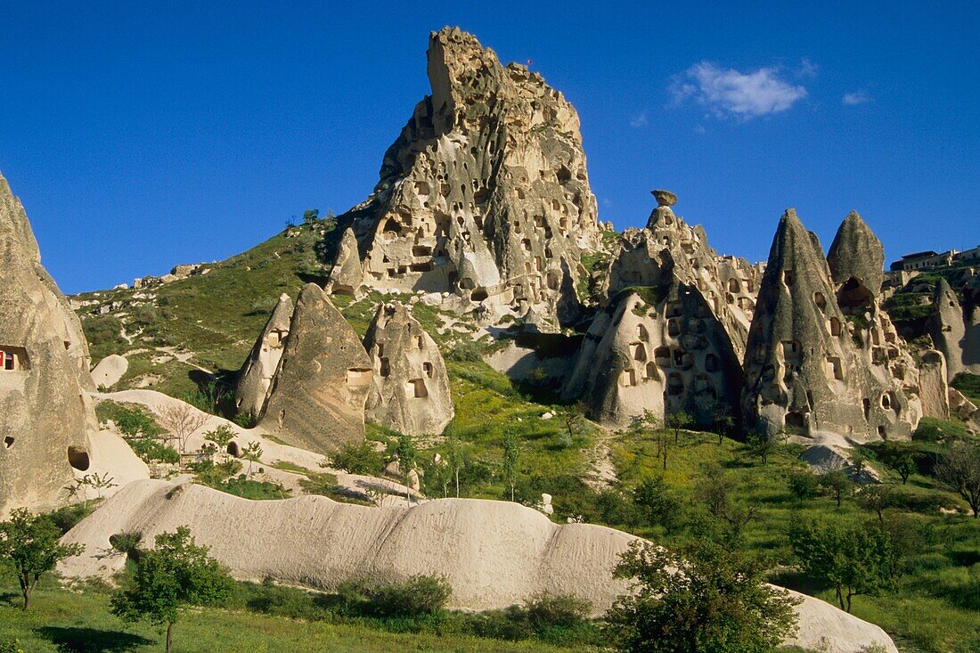Turkey, Cappadocia, scenery at Uçhisar.