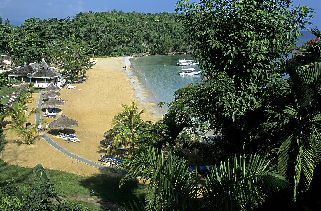 Ocho Rios.Sans Souci hotel.