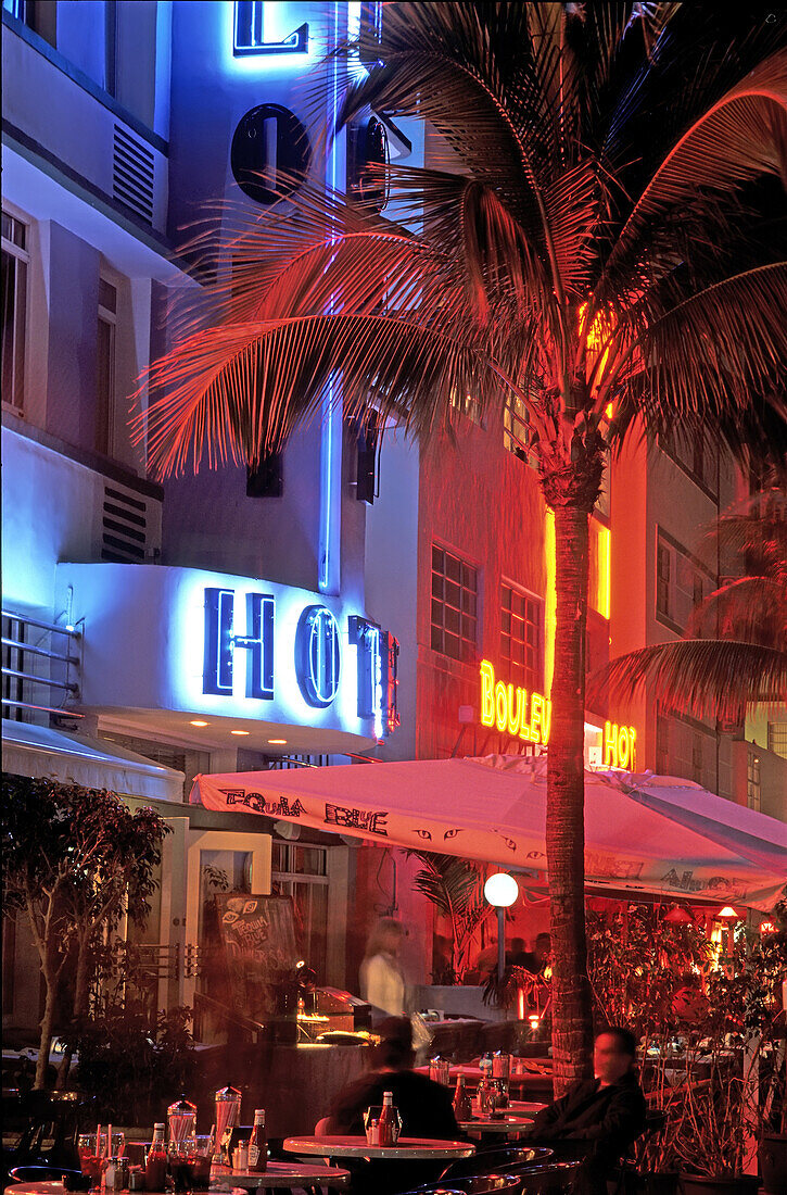 ocean drive. miami.