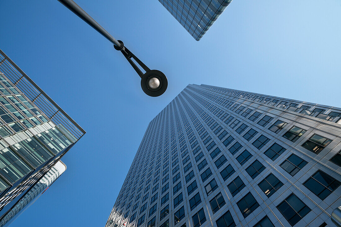 view upwards to bank skyscrapers, Canary Wharf (new financial district), City of London, England, United Kingdom, Europe