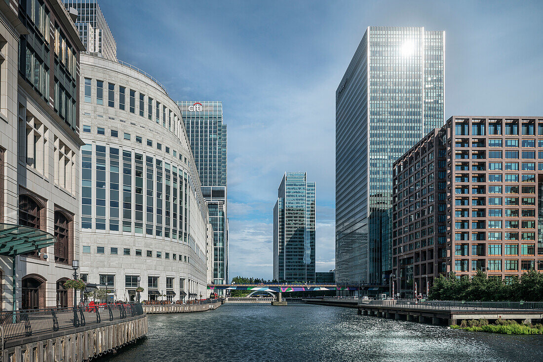 view of different bank towers, Canary Wharf (new financial district), City of London, England, United Kingdom, Europe