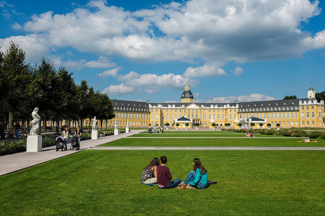 Schloss Karlsruhe, Karlsruhe, Baden-Württemberg, Deutschland