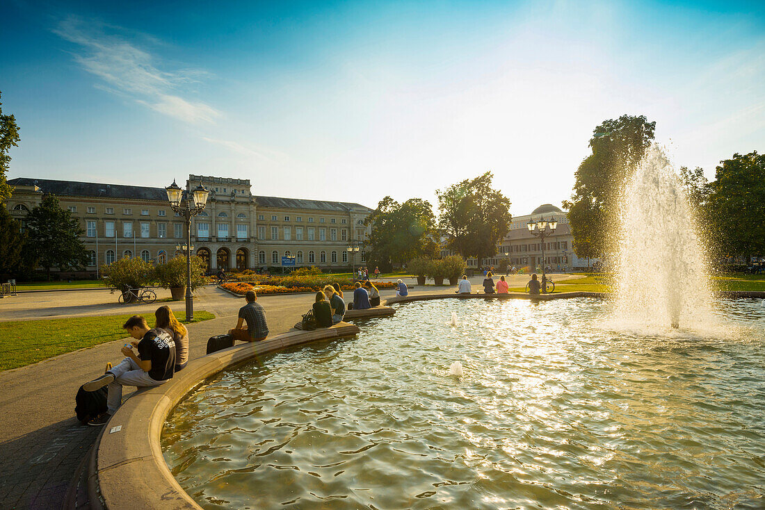 Friedrichplatz und Naturkunde Museum, Karlsruhe, Baden-Württemberg, Deutschland