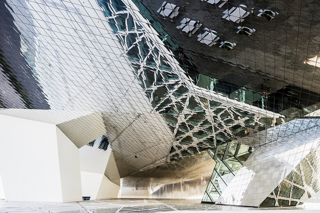 Porsche Museum, Architekt Delugan Meissl, Stuttgart, Baden-Württemberg, Deutschland