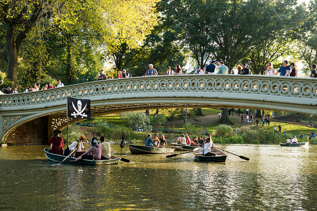 Boating on the Lake, Central Park, Manhattan, New York, USA