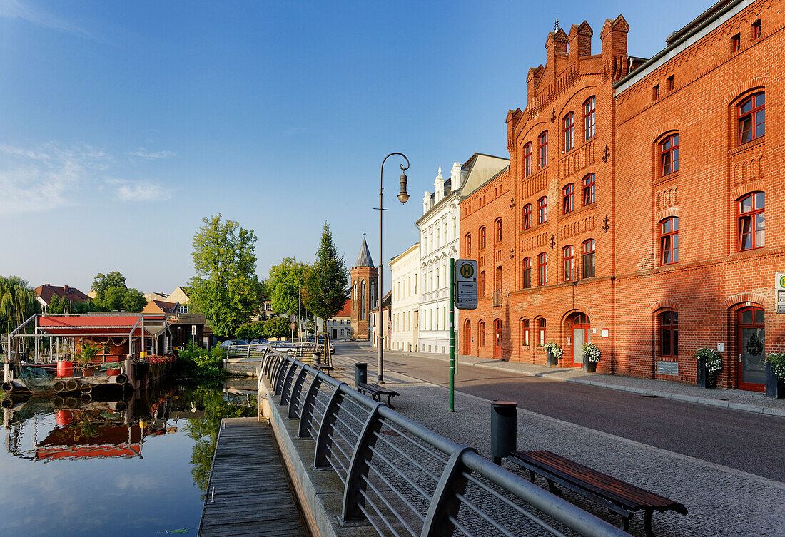 Brandenburg City Canal (Havel), Muehlendamm with Heidrich Mill, Brandenburg at the Havel, Brandenburg, Germany