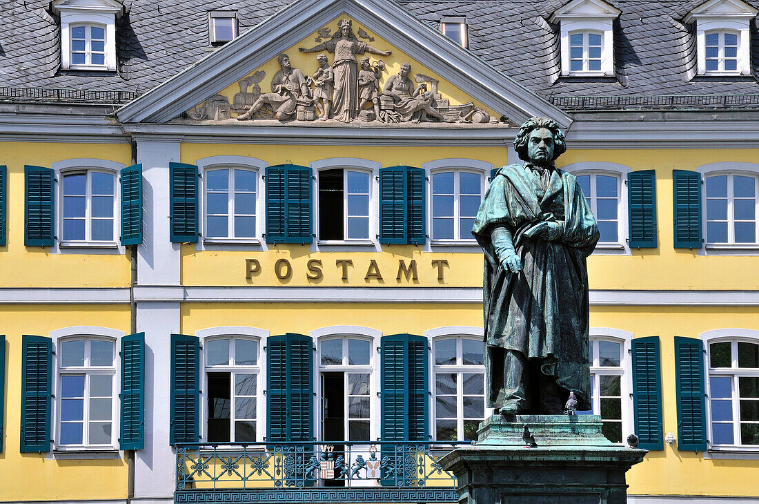 Architecture, Beethoven, Bonn, monument, Germany, Europe, front view, prince´s mountain, composer, art, art, history, Münster place, postal office,H44-10906710 - © - Allgöwer Walter