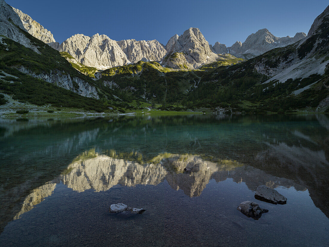 Seebensee, Vorderer Drachenkopf, Mieminger Mountains, Tyrol, Austria