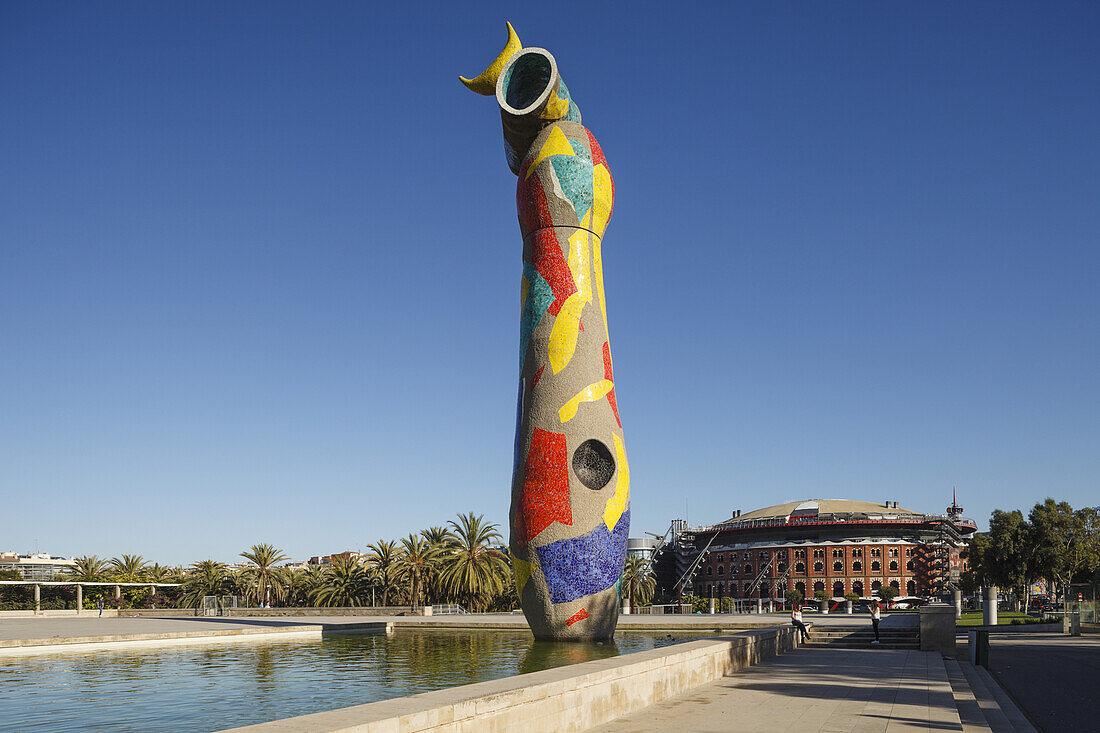 Donna i Ocell, Frau mit Vogel, sculpture, artist Joan Miro, Parc de Joan Miro, Parc de l´Escorxador, Stadtviertel Eixample, ehemalige Stierkampf-Arena, Centro Commercial Arenas de Barcelona, Einkaufszentrum, Barcelona, Katalonien, Spanien, Europa