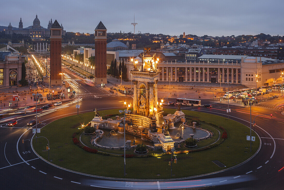 Blick über die Placa d´Espanya, Avinguda Reina Cristina, Palau Nacional, Museu Nacional d´Art de Catalunya, Barcelona, Katalonien, Spanien, Europa