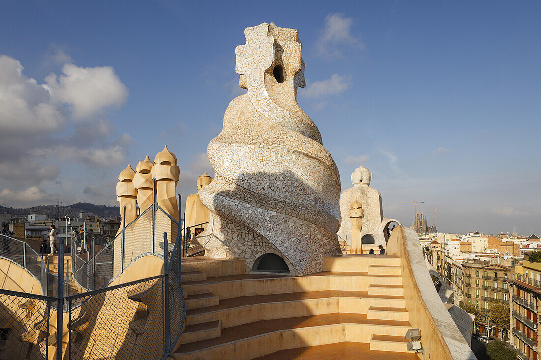 Casa Mila, La Pedrera, roof, stacks, Modernisme, modernism, Art Nouveau, architect Antonio Gaudi, UNESCO world heritage, Passeig de Gracia, city district Eixample, Barcelona, Catalunya, Catalonia, Spain, Europe