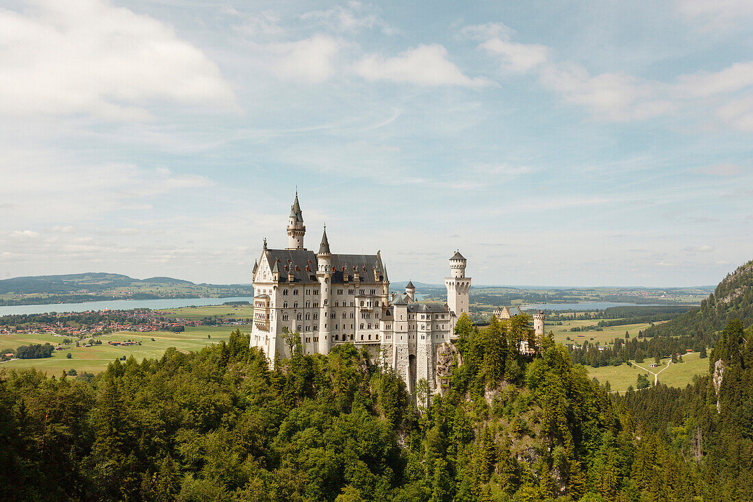 Neuschwanstein Castle, 19th century, royal castle of King Ludwig II., Hohenschwangau, near Fuessen, Ostallgaeu, Allgaeu, Bavaria, Germany, Europe