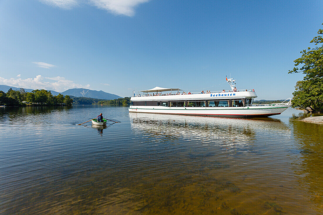 Boat on lake Staffelsee, Seehausen am Staffelsee, near Murnau, Blue Land, district Garmisch-Partenkirchen, Bavarian alpine foreland, Upper Bavaria, Bavaria, Germany, Europe