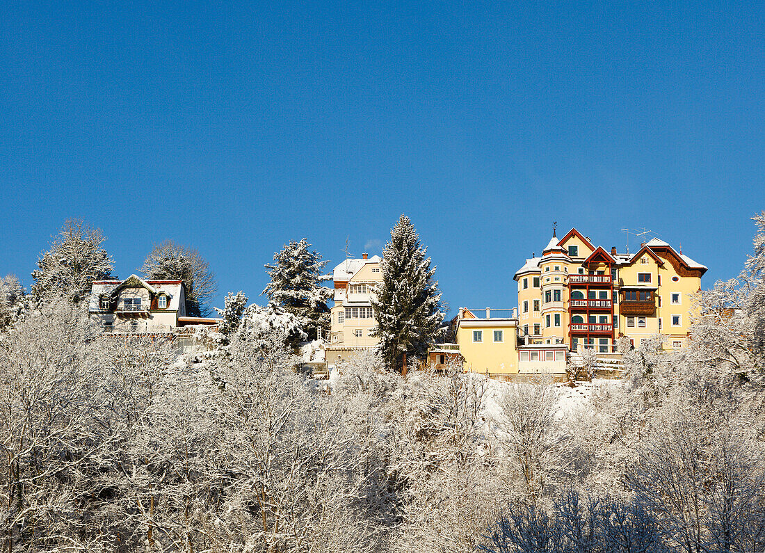 Old villas along the high bank of the Isar river valley, winter, Pullach im Isartal, south of Munich, Upper Bavaria, Bavaria, Germany, Europe