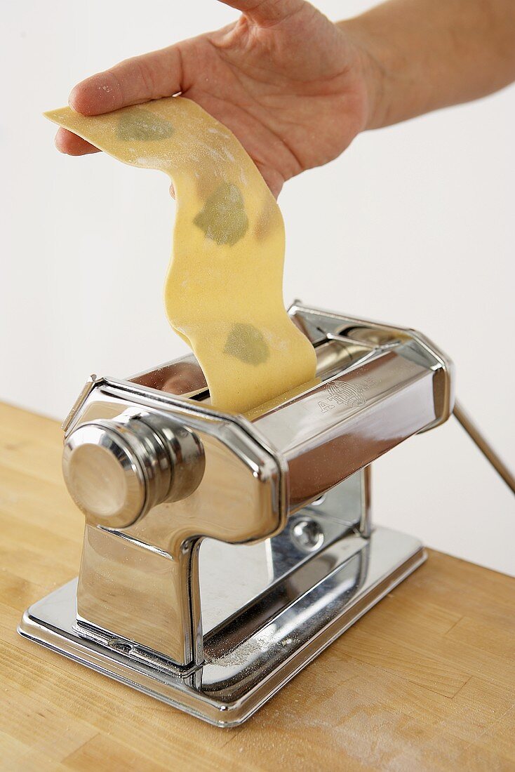 Making Basil Pasta with a Pasta Maker