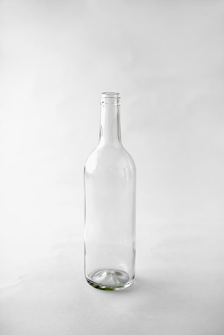 Leere weiße Weinflasche (750 ml)