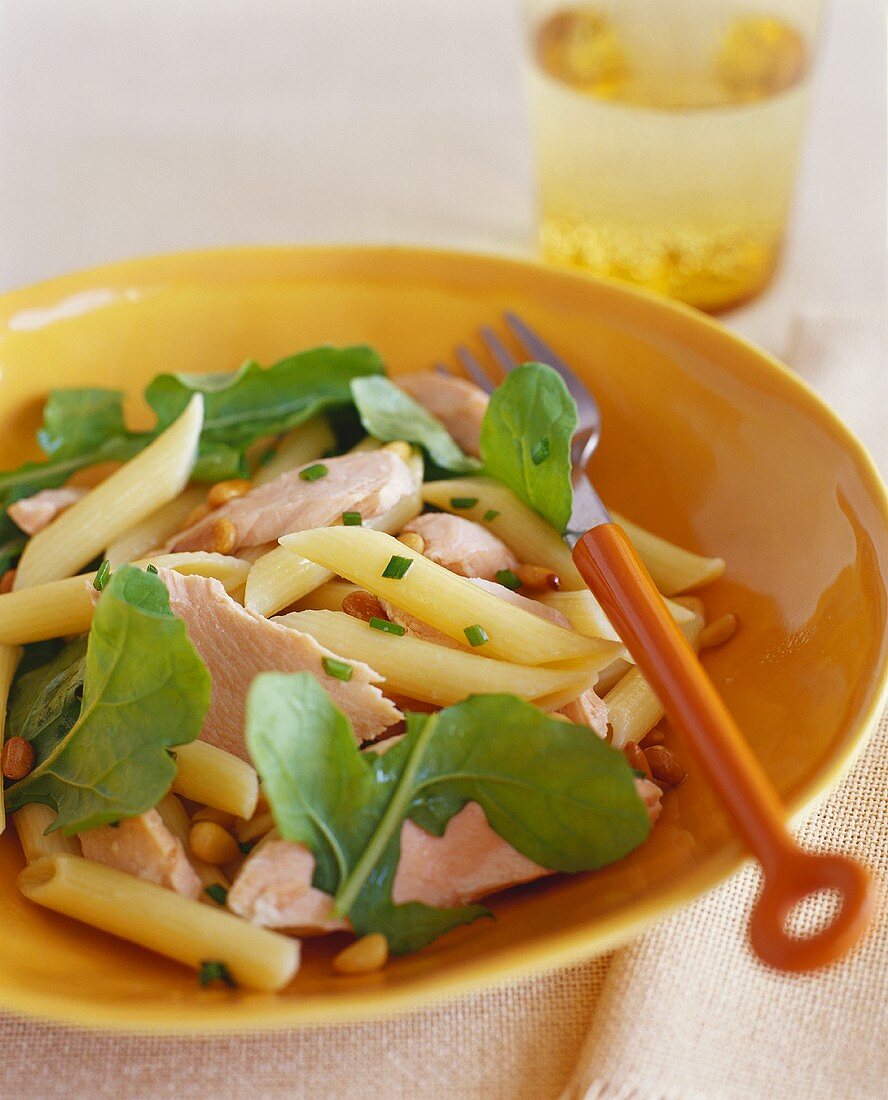 Penne-Salat mit Thunfisch und Rucola