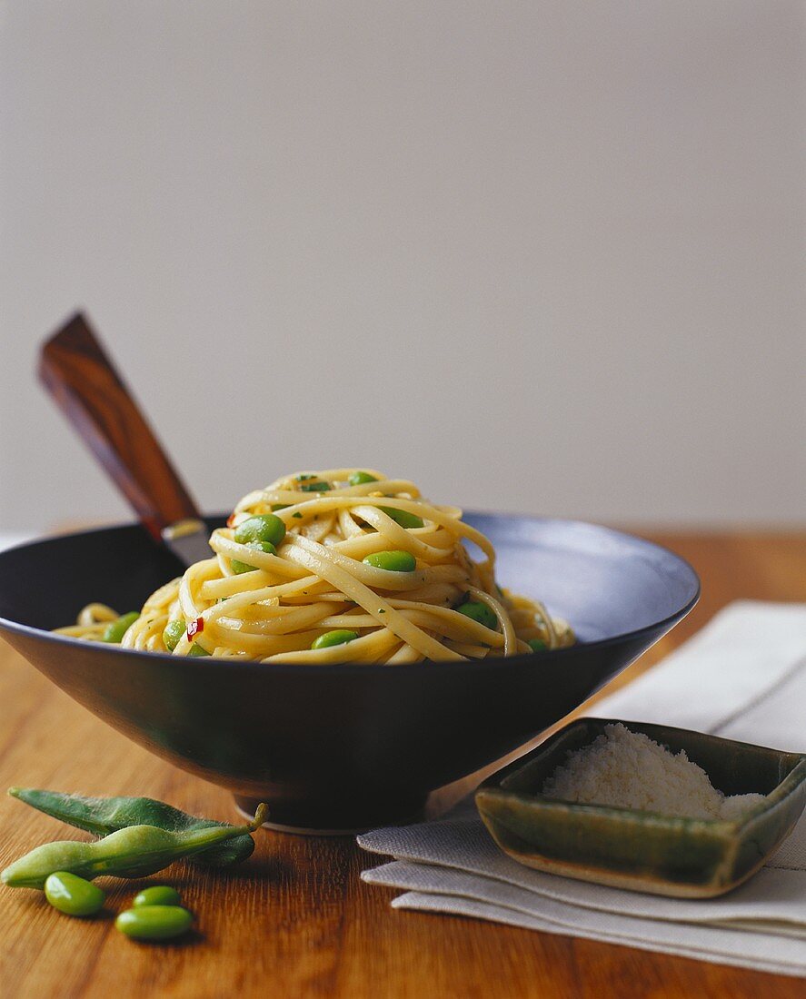 Linguine mit frischen grünen Bohnen