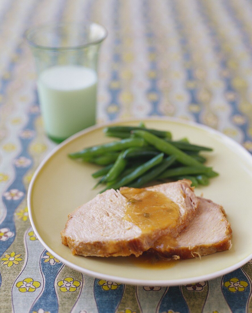 Sliced Pork with Gravy and Green Beans