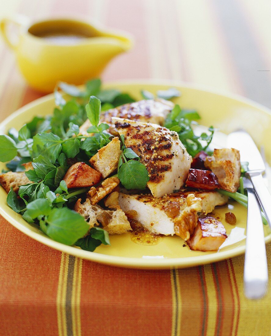 Salat mit gegrillter Hähnchenbrust