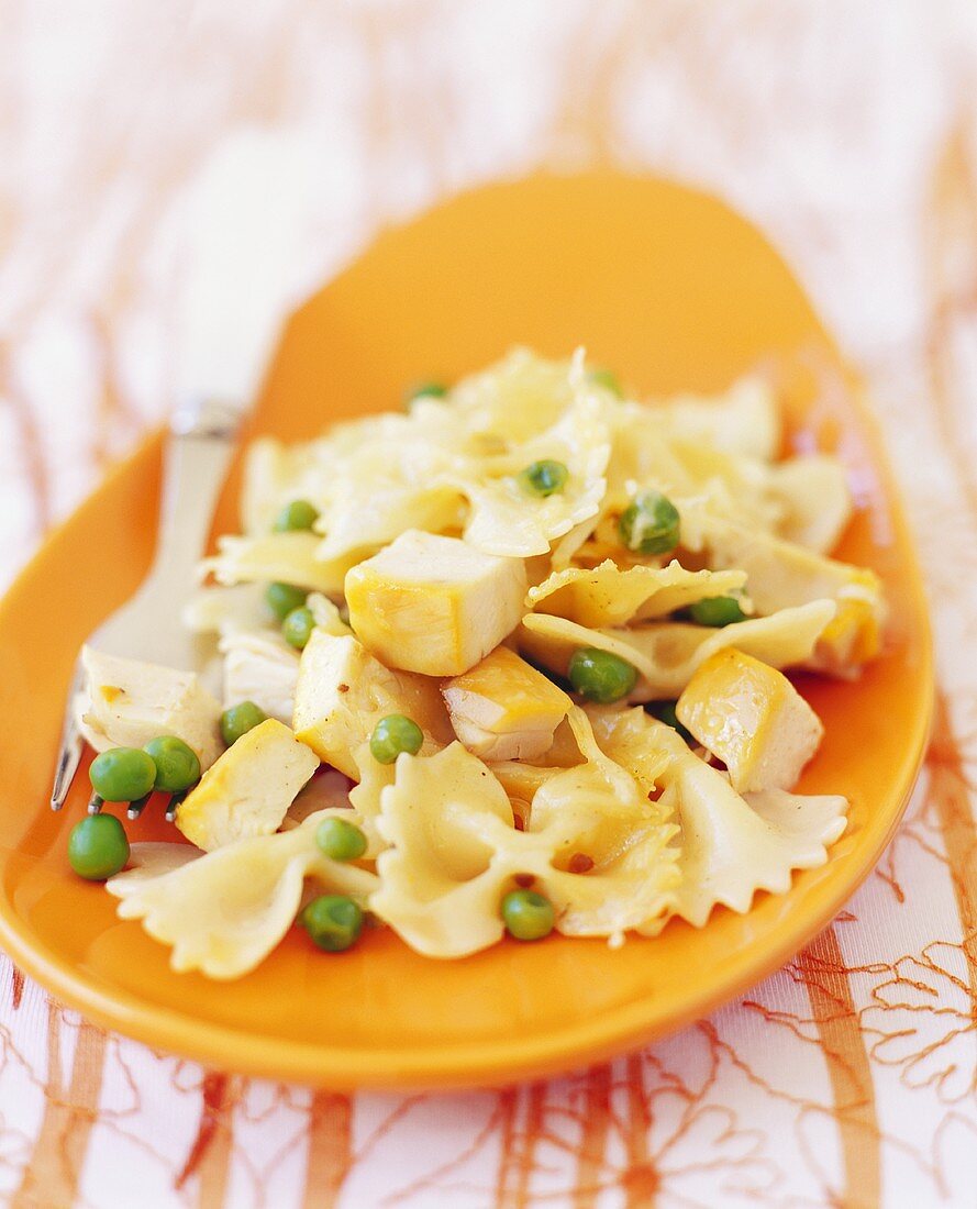 Bowties with Chicken and Peas