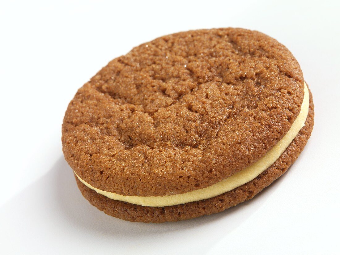 Ginger Snap Cookie with Lemon Cream Filling