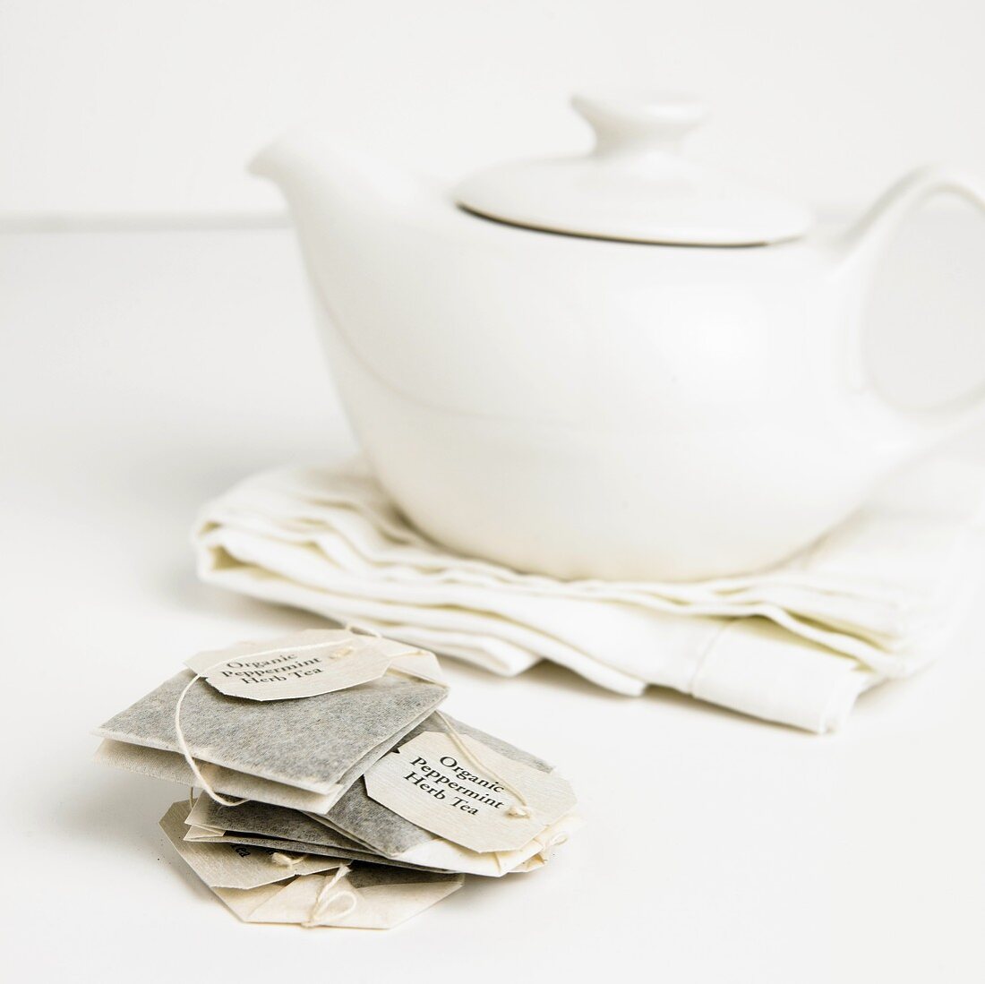 Organic Peppermint Tea Bags with Tea Pot