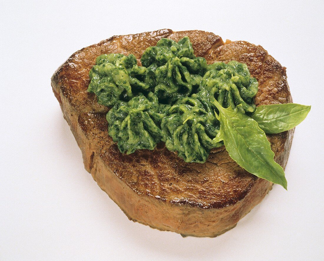 Steak with spinach puree