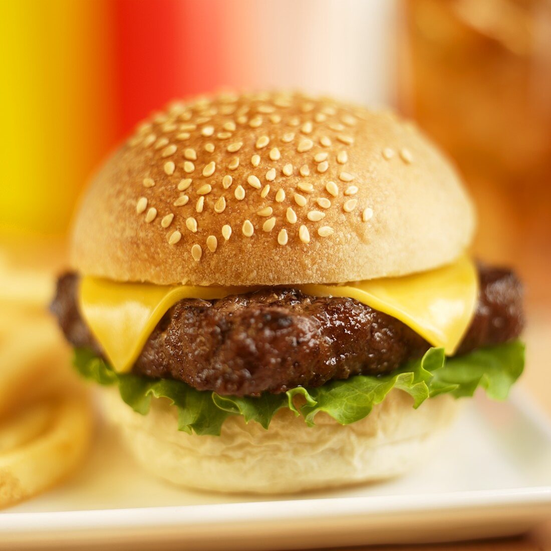 Slider; Mini Cheeseburger with Lettuce