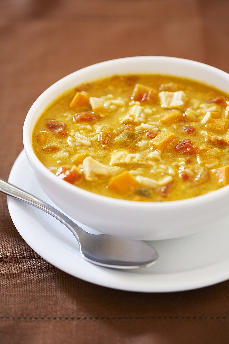 Currysuppe mit Putenfleisch