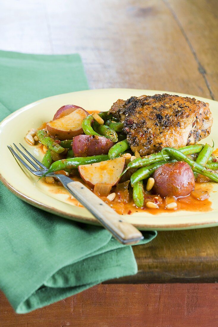 Hähnchen mit Kartoffeln und grünen Bohnen