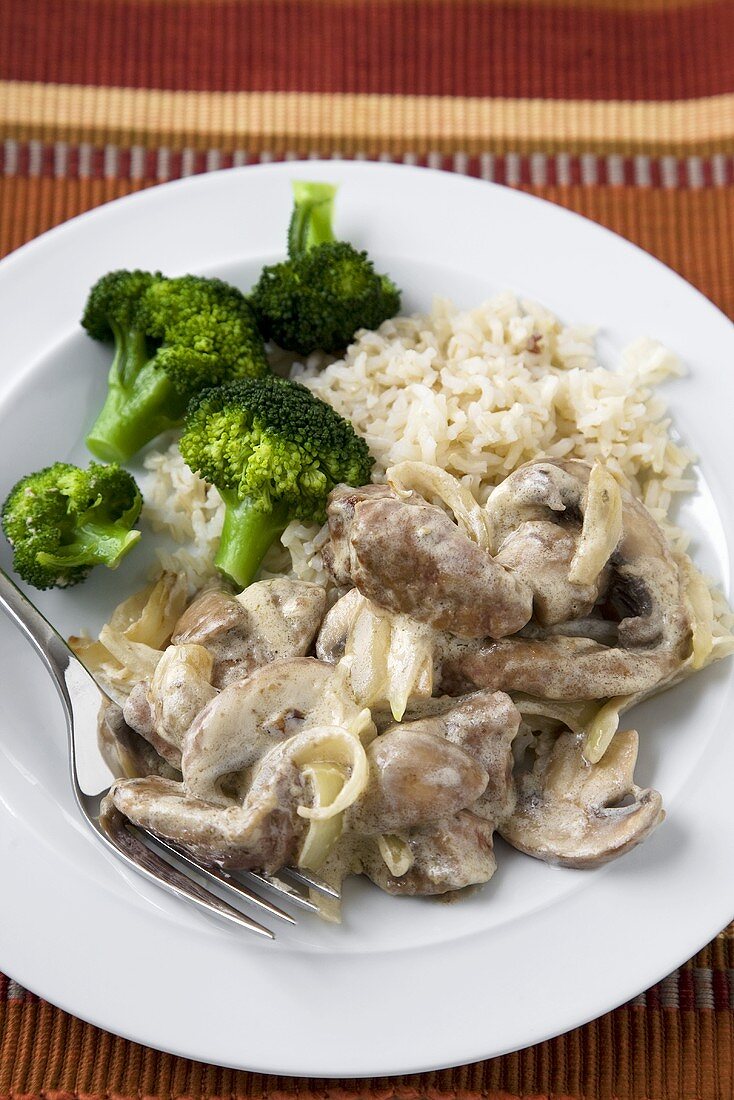 Leber-Pilz-Ragout mit Brokkoli und Reis