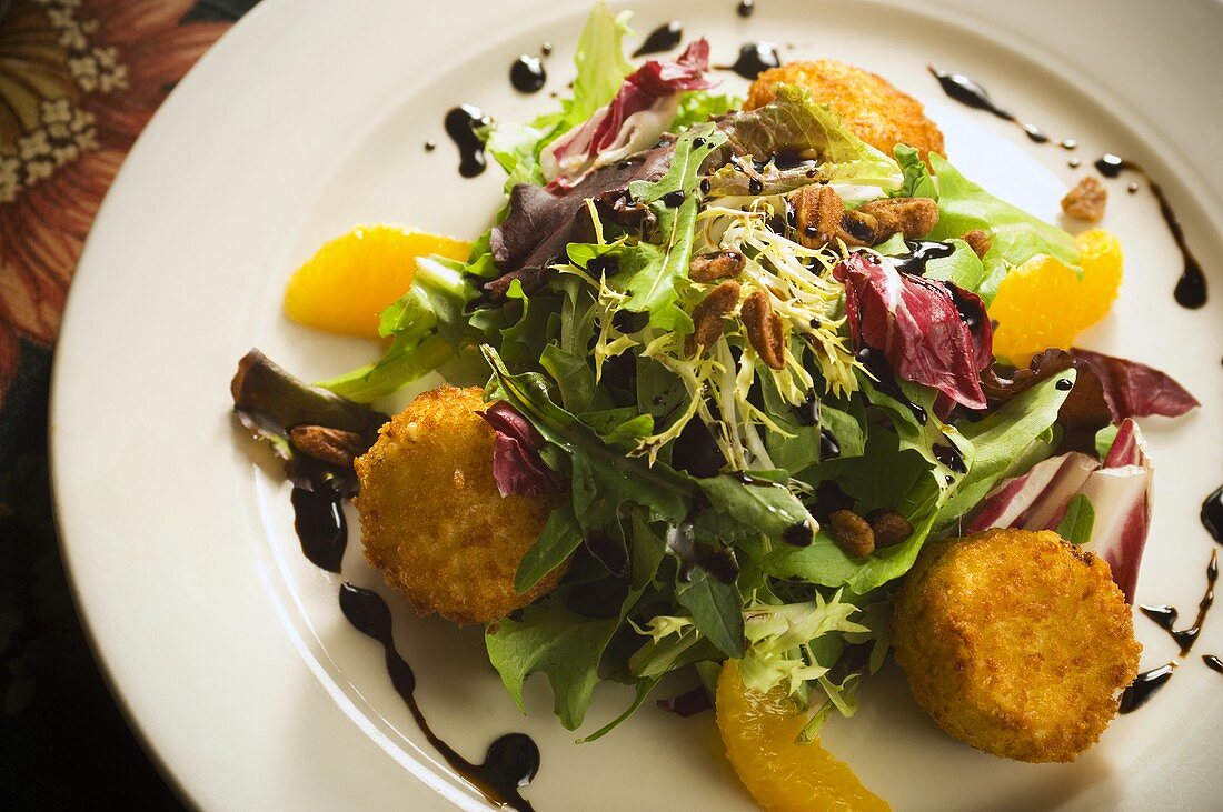 Mesclun Salad with Oranges, Goat Cheese and Balsamic Drizzle